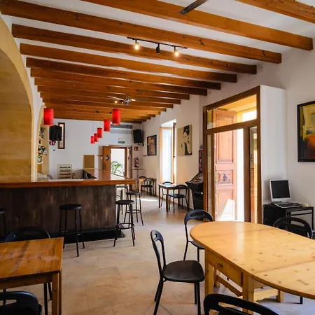 Embat - Hostel-3